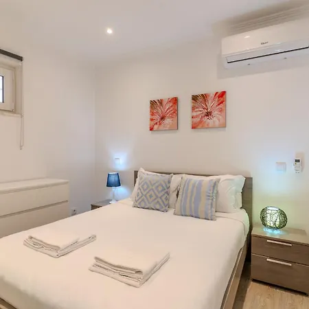 #372 Sunny Balcony Retreat 3 Bedrooms * Albufeira